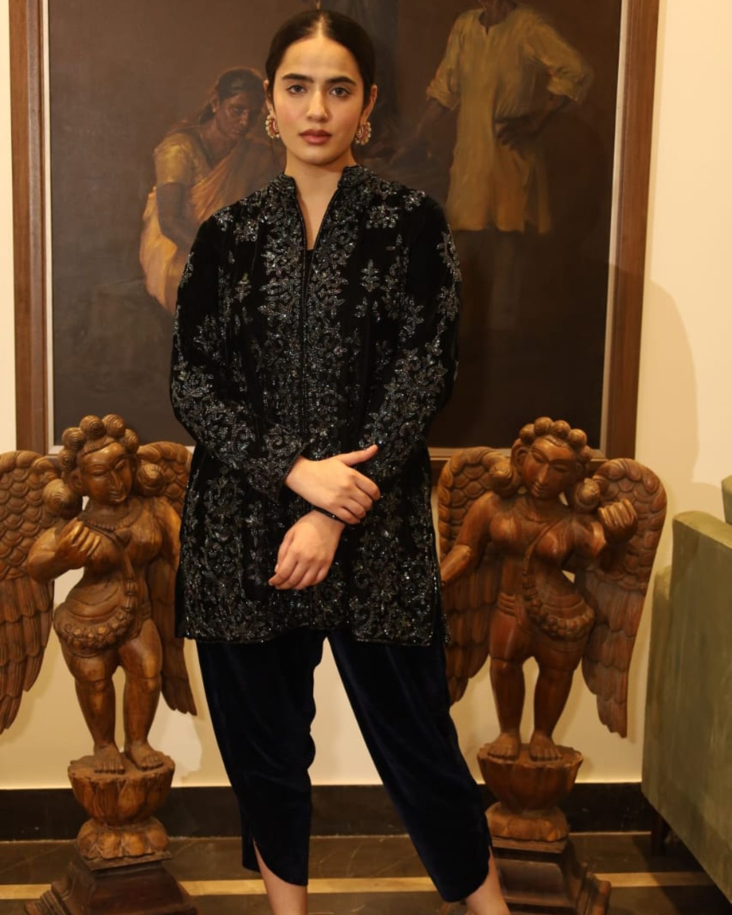 Elegant Black Textured Suit